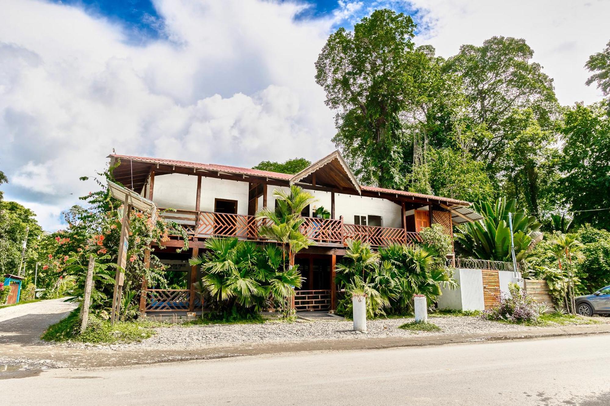 Elena Brown Apartment Puerto Viejo de Talamanca Exterior photo